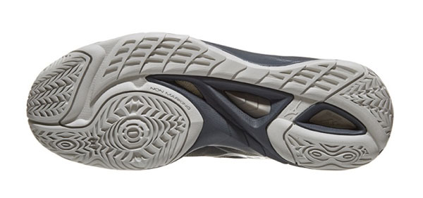 Netball shoe sole